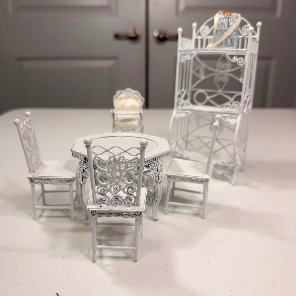 Vintage White Wire Dollhouse Furniture Set Miniature Table Chairs Rack 7pc